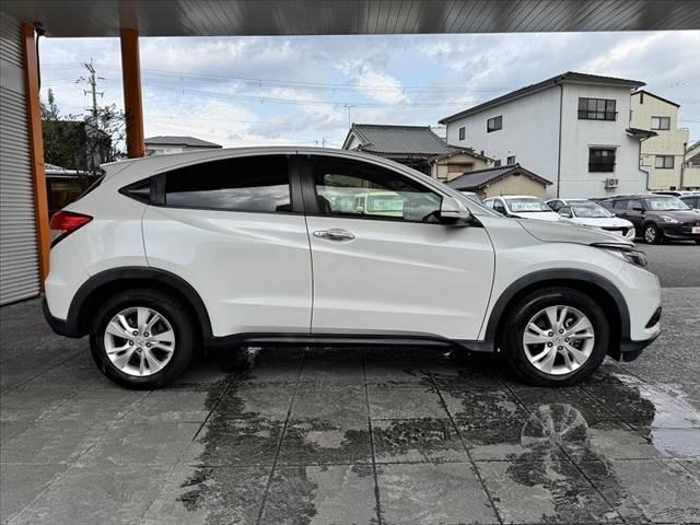 ヴェゼル Ｘ・ホンダセンシング　車検整備付　禁煙　後期　ナビ　フルセグ　バックカメラ　ステリモ　クルコン　ＬＥＤヘッドライト　オートライト　Ｐスタート　スマートキー　Ａストップ　横滑り防止　衝突防止　車線逸脱　ＳＲＳエアバッグ（11枚目）