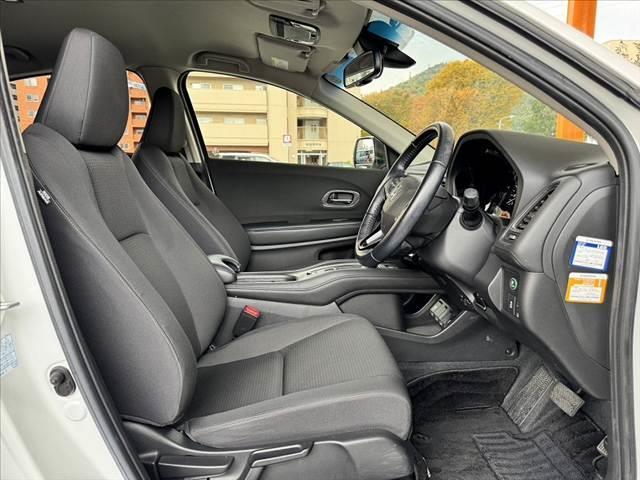 ヴェゼル Ｘ・ホンダセンシング　車検整備付　禁煙　後期　ナビ　フルセグ　バックカメラ　ステリモ　クルコン　ＬＥＤヘッドライト　オートライト　Ｐスタート　スマートキー　Ａストップ　横滑り防止　衝突防止　車線逸脱　ＳＲＳエアバッグ（16枚目）