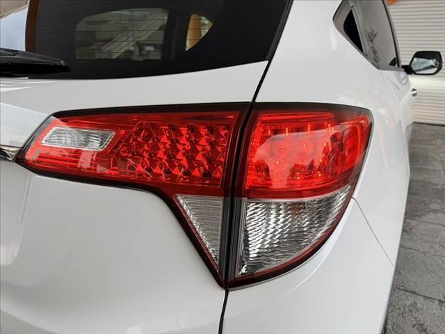 ヴェゼル Ｘ・ホンダセンシング　車検整備付　禁煙　後期　ナビ　フルセグ　バックカメラ　ステリモ　クルコン　ＬＥＤヘッドライト　オートライト　Ｐスタート　スマートキー　Ａストップ　横滑り防止　衝突防止　車線逸脱　ＳＲＳエアバッグ（45枚目）