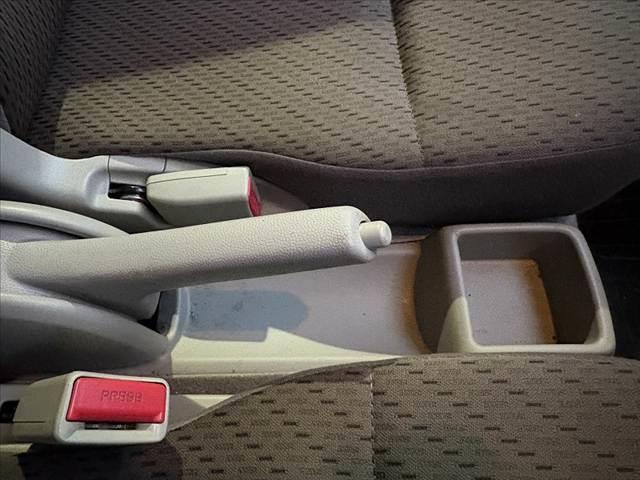 ＮＶ１００クリッパーバン ＤＸ　ＧＬセーフティパッケージ　禁煙車　ナビ　ＥＴＣ　リモコンキー　衝突軽減ブレーキ　踏み間違い防止　車線逸脱警報　パワステ　パワーウィンドウ　コーナーセンサー　Ａライト　横滑り防止　プライバシーガラス　電格ミラー　エアバック（27枚目）