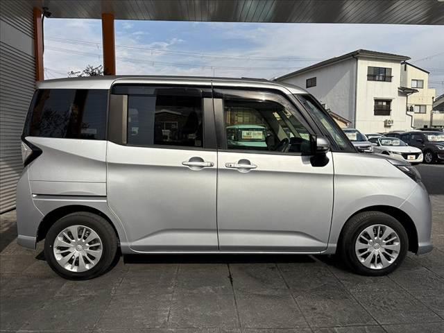 タンク Ｇ　Ｓ　車検整備付　禁煙車　ナビ　地デジ　両電スラ　バックカメラ　ステリモ　クルコン　スマアシ２　シートヒーター　Ｐスタート　スマートキー×２　ＳＲＳエアバッグ　アクセサリーソケット　ロールサンシェード（12枚目）