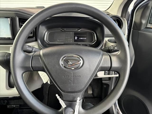 ミライース X SAIII 車検整備付 禁煙車 ナビ キーレス LEDヘッドライト コーナーセンサー スペアキー SRSエアバッグ ABS Aストップ 衝突防止 横滑り防止 車線逸脱 アクセサリーソケット マットバイザー(7枚目)