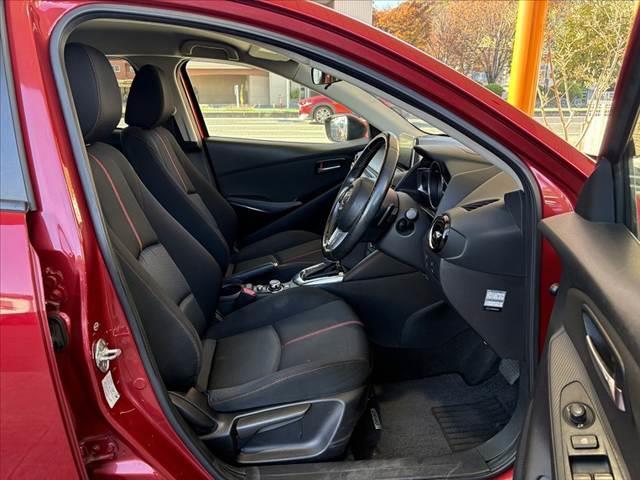 デミオ ＸＤツーリング　車検整備付　禁煙　セーフティＰＫＧ　フルセグナビ　ＥＴＣ　Ｂモニ　ＢＴ　ステリモ　スマキー　衝突軽減ブレーキ　レーンキープ　ＢＳＭ　Ａハイビーム　パドルシフト　クルコン　Ａライト　横滑り防止　ＬＥＤ（16枚目）