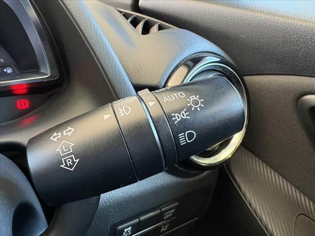 デミオ ＸＤツーリング　車検整備付　禁煙　セーフティＰＫＧ　フルセグナビ　ＥＴＣ　Ｂモニ　ＢＴ　ステリモ　スマキー　衝突軽減ブレーキ　レーンキープ　ＢＳＭ　Ａハイビーム　パドルシフト　クルコン　Ａライト　横滑り防止　ＬＥＤ（30枚目）