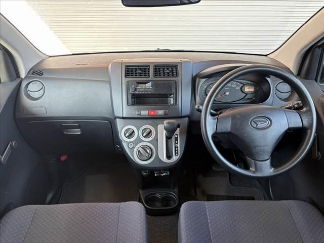 ミラ ＴＸ　車検整備付　禁煙車　後期　キーレス　ＥＴＣ　ラジオ　エアコン　ヘッドライトレベライザー　ＳＲＳエアバック　軽貨物　間欠ワイパー　セキュリティーアラーム　リアガラス熱線　最大積載量２００ＫＧマットバイザ（2枚目）