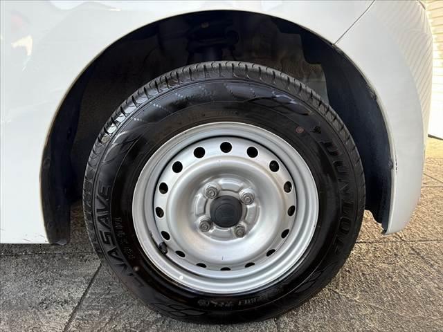 ミラ ＴＸ　車検整備付　禁煙車　後期　キーレス　ＥＴＣ　ラジオ　エアコン　ヘッドライトレベライザー　ＳＲＳエアバック　軽貨物　間欠ワイパー　セキュリティーアラーム　リアガラス熱線　最大積載量２００ＫＧマットバイザ（38枚目）