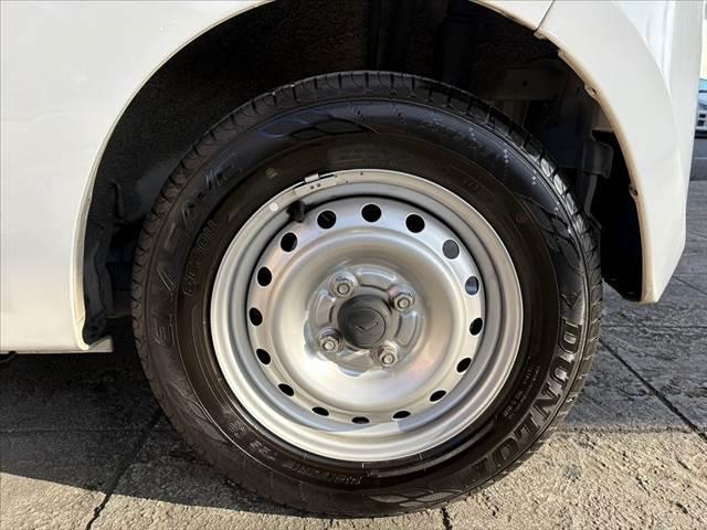 ミラ ＴＸ　車検整備付　禁煙車　後期　キーレス　ＥＴＣ　ラジオ　エアコン　ヘッドライトレベライザー　ＳＲＳエアバック　軽貨物　間欠ワイパー　セキュリティーアラーム　リアガラス熱線　最大積載量２００ＫＧマットバイザ（40枚目）