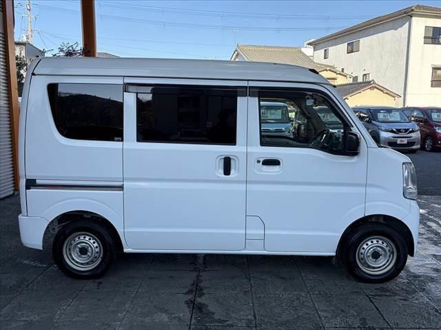 NV100クリッパーバン DX 車検整備付 禁煙車 中期 ナビ フルセグ キーレス スペアキー ABS SRSエアバッグ アクセサリーソケット ヘッドレスト一体シート Pガラス BT セキュリティマットバイザー ヘッドライトレベ(12枚目)