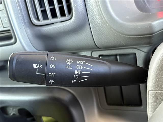 NV100クリッパーバン DX 車検整備付 禁煙車 中期 ナビ フルセグ キーレス スペアキー ABS SRSエアバッグ アクセサリーソケット ヘッドレスト一体シート Pガラス BT セキュリティマットバイザー ヘッドライトレベ(26枚目)