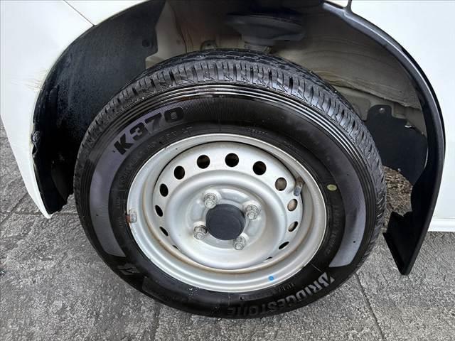 NV100クリッパーバン DX 車検整備付 禁煙車 中期 ナビ フルセグ キーレス スペアキー ABS SRSエアバッグ アクセサリーソケット ヘッドレスト一体シート Pガラス BT セキュリティマットバイザー ヘッドライトレベ(42枚目)