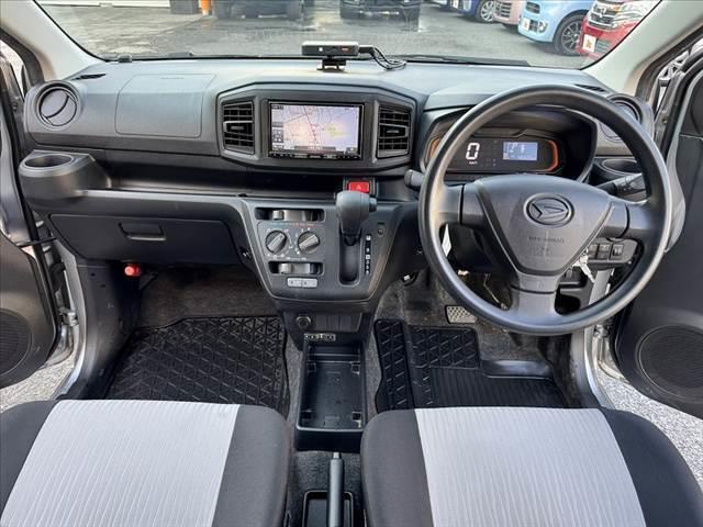 ミライース Ｌ　ＳＡＩＩＩ　車検整備付　禁煙車　ナビ　Ｂカメラ　リモコンキー　Ｐセンサー　Ａストップ　スマートアシスト３　ＢＴ　ＥＴＣ　ヘッドライトレベライザー　横滑り防止　ＳＲＳエアバック　リアスポイラー　Ｐウィンドウ（2枚目）