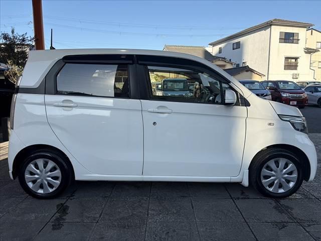 N-WGN C 車検整備付 禁煙車 後期 ETC ドラレコ 横滑防止 CDオーディオ ACソケット キーレス ベンチシート ヘッドライトレベライザー サイドバイザー フロアマット 電格ミラー SRSエアバッグ(12枚目)