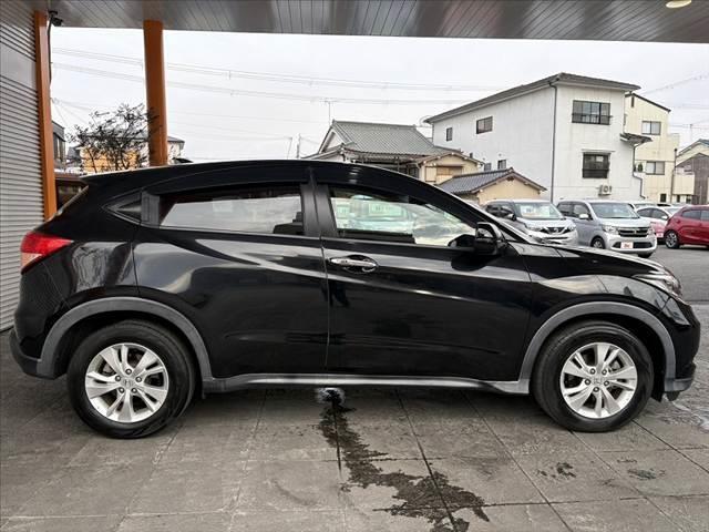 ヴェゼル X・ホンダセンシング 車検整備付 禁煙車 中期 フルセグナビ Bカメラ ETC BT ステリモ Aライト LED 横滑防止 革巻きステア 電動パーキング Aストップ スマキー 電格ミラー シートリフタ 純正16インチAW(12枚目)