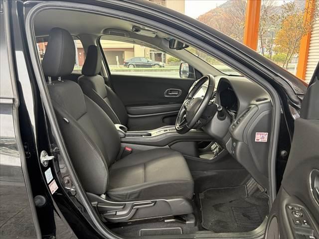 ヴェゼル X・ホンダセンシング 車検整備付 禁煙車 中期 フルセグナビ Bカメラ ETC BT ステリモ Aライト LED 横滑防止 革巻きステア 電動パーキング Aストップ スマキー 電格ミラー シートリフタ 純正16インチAW(16枚目)