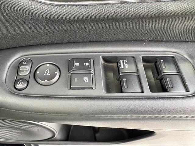 ヴェゼル X・ホンダセンシング 車検整備付 禁煙車 中期 フルセグナビ Bカメラ ETC BT ステリモ Aライト LED 横滑防止 革巻きステア 電動パーキング Aストップ スマキー 電格ミラー シートリフタ 純正16インチAW(33枚目)