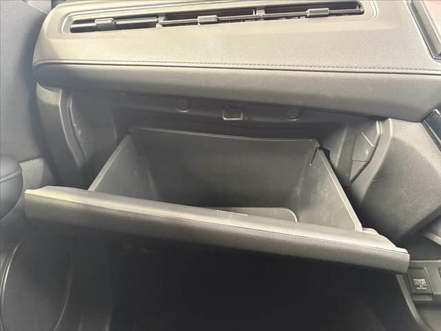 ヴェゼル X・ホンダセンシング 車検整備付 禁煙車 中期 フルセグナビ Bカメラ ETC BT ステリモ Aライト LED 横滑防止 革巻きステア 電動パーキング Aストップ スマキー 電格ミラー シートリフタ 純正16インチAW(35枚目)