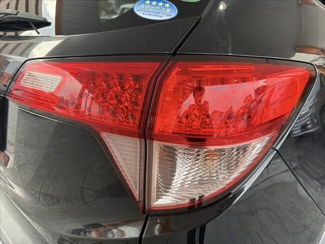 ヴェゼル X・ホンダセンシング 車検整備付 禁煙車 中期 フルセグナビ Bカメラ ETC BT ステリモ Aライト LED 横滑防止 革巻きステア 電動パーキング Aストップ スマキー 電格ミラー シートリフタ 純正16インチAW(46枚目)