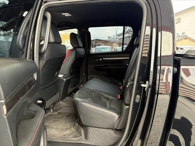 ハイラックス Z GRスポーツ 車検整備付 禁煙 後期 ベッドライナー リフトアップ トノカバー 純正8型DAナビ パノラミックモニター 純正18インチAW バグガード レーダークルーズ プリクラッシュS パワーシート ハーフレザー(19枚目)