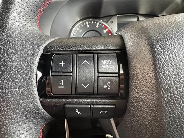 ハイラックス Z GRスポーツ 車検整備付 禁煙 後期 ベッドライナー リフトアップ トノカバー 純正8型DAナビ パノラミックモニター 純正18インチAW バグガード レーダークルーズ プリクラッシュS パワーシート ハーフレザー(28枚目)