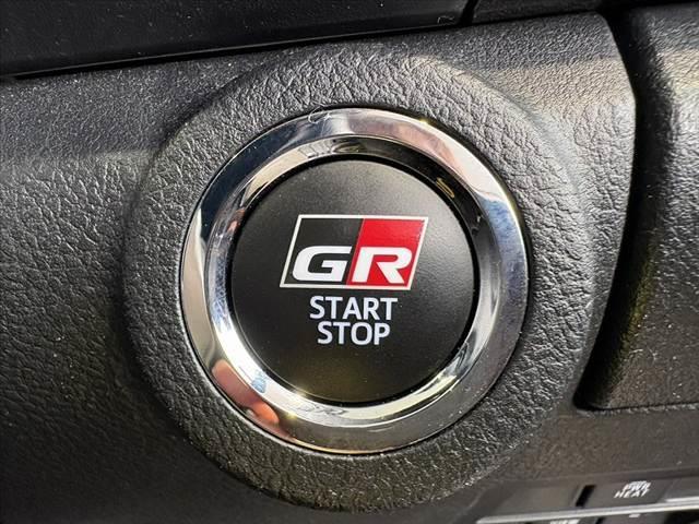 ハイラックス Z GRスポーツ 車検整備付 禁煙 後期 ベッドライナー リフトアップ トノカバー 純正8型DAナビ パノラミックモニター 純正18インチAW バグガード レーダークルーズ プリクラッシュS パワーシート ハーフレザー(32枚目)
