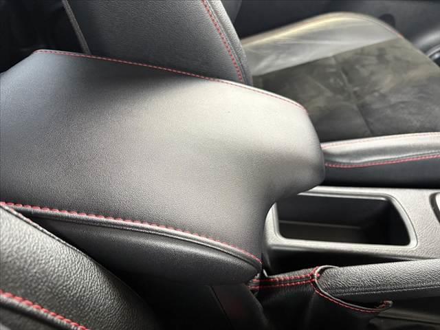 ハイラックス Z GRスポーツ 車検整備付 禁煙 後期 ベッドライナー リフトアップ トノカバー 純正8型DAナビ パノラミックモニター 純正18インチAW バグガード レーダークルーズ プリクラッシュS パワーシート ハーフレザー(35枚目)