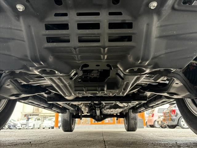 ハイラックス Z GRスポーツ 車検整備付 禁煙 後期 ベッドライナー リフトアップ トノカバー 純正8型DAナビ パノラミックモニター 純正18インチAW バグガード レーダークルーズ プリクラッシュS パワーシート ハーフレザー(49枚目)