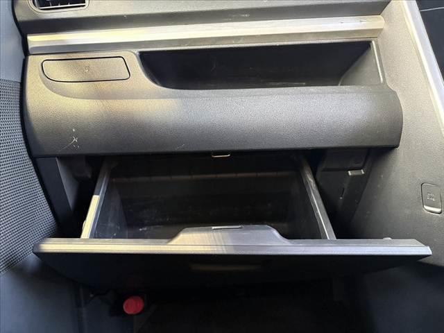 タント カスタムX スマートセレクションSA ナビ 電動スライドドア バックカメラ エコアイドル LEDヘッドライト オートライト Pスタート スマートキー SRSエアバッグ アクセサリーソケット ABS 衝突軽減 横滑り防止(31枚目)