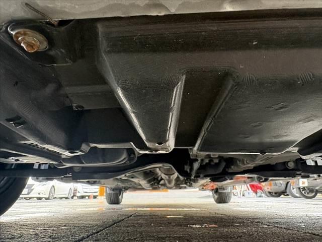 アクア Ｓスタイルブラック　車検整備付　禁煙　中期　ナビ　地デジ　セーフティセンス　バックカメラ　ステリモ　ＢＴ　ＥＴＣ　Ｐスタート　スマートキー　　オートライト　　ＡＢＳ　ＳＲＳエアバッグ　アクセサリーソケット　バックポケット（50枚目）