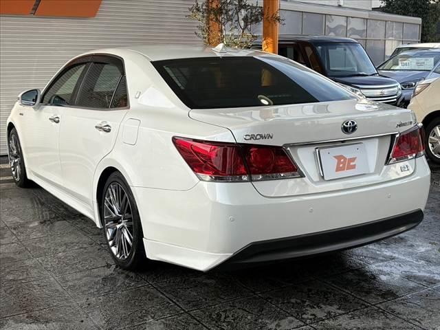 クラウンハイブリッド アスリートＳ　車検整備付　禁煙車　レザーシートＰＫＧ　アドバンストＰＫＧ　パノラミックビューモニター　スパッタリング１８インチＡＷ　レーダークルコン　プリクラ　８インチフルセグナビ　ＤＶＤ再生　ＥＴＣ　Ｐシート（15枚目）