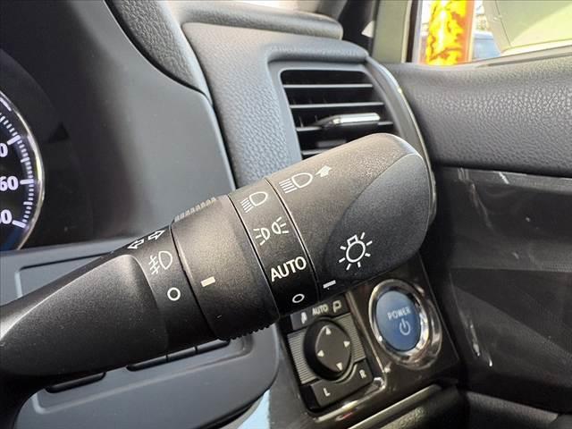 クラウンハイブリッド アスリートＳ　車検整備付　禁煙車　レザーシートＰＫＧ　アドバンストＰＫＧ　パノラミックビューモニター　スパッタリング１８インチＡＷ　レーダークルコン　プリクラ　８インチフルセグナビ　ＤＶＤ再生　ＥＴＣ　Ｐシート（27枚目）