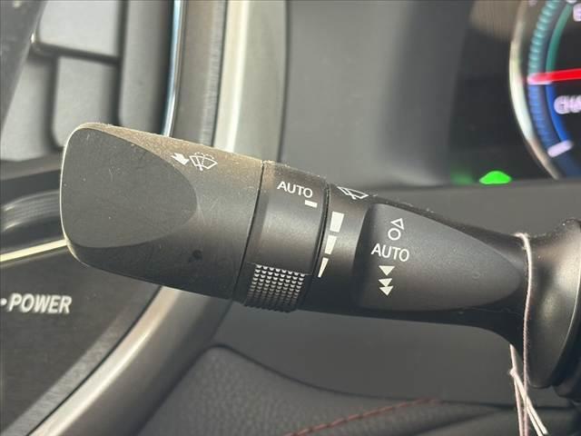 クラウンハイブリッド アスリートＳ　車検整備付　禁煙車　レザーシートＰＫＧ　アドバンストＰＫＧ　パノラミックビューモニター　スパッタリング１８インチＡＷ　レーダークルコン　プリクラ　８インチフルセグナビ　ＤＶＤ再生　ＥＴＣ　Ｐシート（28枚目）