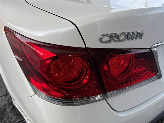 クラウンハイブリッド アスリートＳ　車検整備付　禁煙車　レザーシートＰＫＧ　アドバンストＰＫＧ　パノラミックビューモニター　スパッタリング１８インチＡＷ　レーダークルコン　プリクラ　８インチフルセグナビ　ＤＶＤ再生　ＥＴＣ　Ｐシート（41枚目）