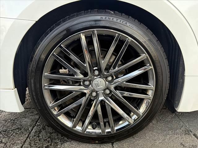 クラウンハイブリッド アスリートＳ　車検整備付　禁煙車　レザーシートＰＫＧ　アドバンストＰＫＧ　パノラミックビューモニター　スパッタリング１８インチＡＷ　レーダークルコン　プリクラ　８インチフルセグナビ　ＤＶＤ再生　ＥＴＣ　Ｐシート（43枚目）