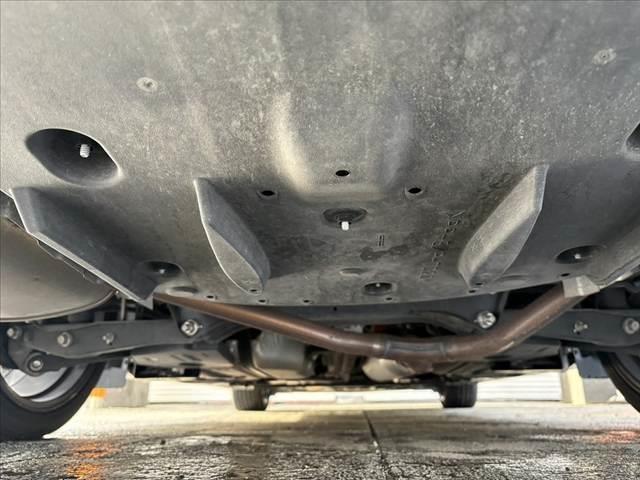 クラウンハイブリッド アスリートＳ　車検整備付　禁煙車　レザーシートＰＫＧ　アドバンストＰＫＧ　パノラミックビューモニター　スパッタリング１８インチＡＷ　レーダークルコン　プリクラ　８インチフルセグナビ　ＤＶＤ再生　ＥＴＣ　Ｐシート（49枚目）