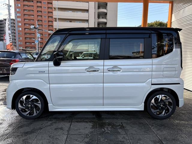 スペーシアカスタム ハイブリッドＸＳターボ　禁煙　９型ナビ　全方位　フルセグ　ツートン　ＢＴ　両電スラ　クルコン　ステリモ　ＨＵＤ　パドルシフト　Ａライト　ＬＥＤ　フォグ　オットマン　シートヒーター　ハーフレザー　マットバイザー　ステアヒーター（11枚目）