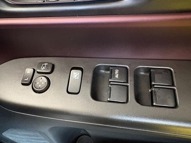 スペーシアカスタム ハイブリッドＸＳターボ　禁煙　９型ナビ　全方位　フルセグ　ツートン　ＢＴ　両電スラ　クルコン　ステリモ　ＨＵＤ　パドルシフト　Ａライト　ＬＥＤ　フォグ　オットマン　シートヒーター　ハーフレザー　マットバイザー　ステアヒーター（31枚目）