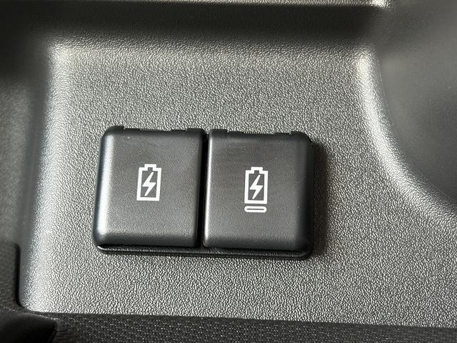 スペーシアカスタム ハイブリッドＸＳターボ　禁煙　９型ナビ　全方位　フルセグ　ツートン　ＢＴ　両電スラ　クルコン　ステリモ　ＨＵＤ　パドルシフト　Ａライト　ＬＥＤ　フォグ　オットマン　シートヒーター　ハーフレザー　マットバイザー　ステアヒーター（35枚目）