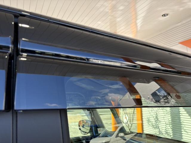 スペーシアカスタム ハイブリッドＸＳターボ　禁煙　９型ナビ　全方位　フルセグ　ツートン　ＢＴ　両電スラ　クルコン　ステリモ　ＨＵＤ　パドルシフト　Ａライト　ＬＥＤ　フォグ　オットマン　シートヒーター　ハーフレザー　マットバイザー　ステアヒーター（40枚目）