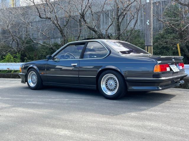 ６シリーズ ６３５ＣＳｉ　Ｍテクスポイラーキット付バッファロー本革電動シート　ルーフ張替済みアルカンタラータイヤ　ウインカー／テールランプ　Ｒバンパー前後モール　新品交換（4枚目）