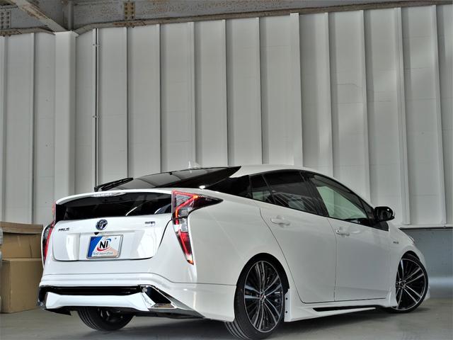 S トヨタセーフティーセンス・新品車高調・新品19AW・新品タイヤ・新品シートカバー・フルエアロ・LEDフォグ・安全ブレーキ・レーンキープ・純正ナビ・ブルートゥース・TV・Bカメラ・ETC・オートクルーズ(15枚目)