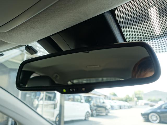 TOYOTA PRIUS S SAFETY PLUS