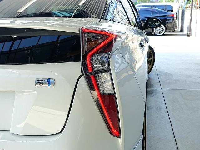 TOYOTA PRIUS S SAFETY PLUS