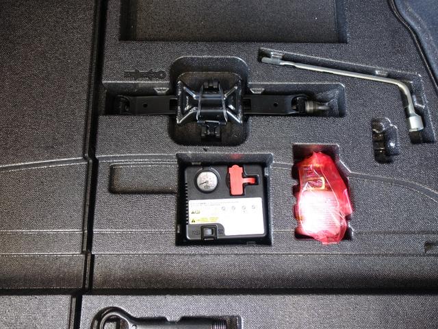 TOYOTA PRIUS S SAFETY PLUS