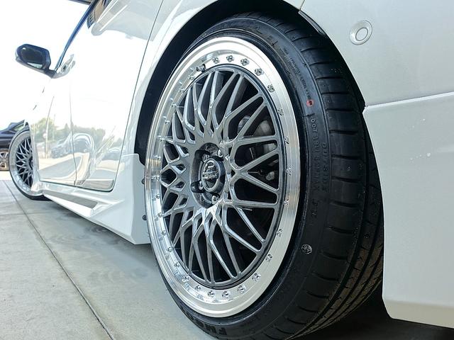 プリウス Ｓセーフティプラス　ＴＳＳ・新品車高調・新品１９ＡＷ・新品タイヤ・新品黒革調シートカバー・フルエアロ・クリアランスソナー・純正７型ナビ・ブルートゥース・フルセグＴＶ・バックカメラ・クルーズコントロール・ＨＵＤ・ドラレコ・（18枚目）