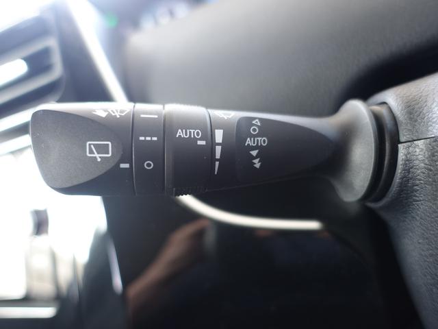 プリウス Ｓセーフティプラス　ＴＳＳ・新品車高調・新品１９ＡＷ・新品タイヤ・新品黒革調シートカバー・フルエアロ・クリアランスソナー・純正７型ナビ・ブルートゥース・フルセグＴＶ・バックカメラ・クルーズコントロール・ＨＵＤ・ドラレコ・（22枚目）