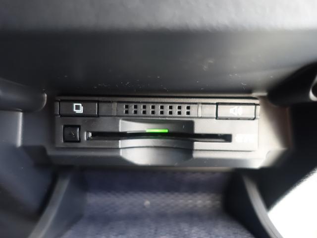 マークＸ ２５０Ｇ　新品タナベ車高調・新品１９ＡＷ・新品タイヤ・新品Ｇ’ｓバンパー・ＡＬＰＩＮＥ８インチナビ・ブルートゥース・フルセグＴＶ・バックカメラ・ビルトインＥＴＣ・パワーシート・ドアバイザー・純正アイラインヘッド（24枚目）