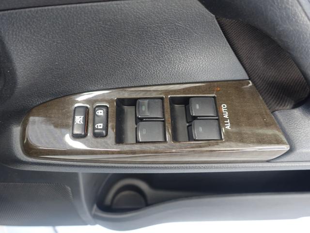 マークＸ ２５０Ｇ　新品タナベ車高調・新品１９ＡＷ・新品タイヤ・新品Ｇ’ｓバンパー・ＡＬＰＩＮＥ８インチナビ・ブルートゥース・フルセグＴＶ・バックカメラ・ビルトインＥＴＣ・パワーシート・ドアバイザー・純正アイラインヘッド（25枚目）