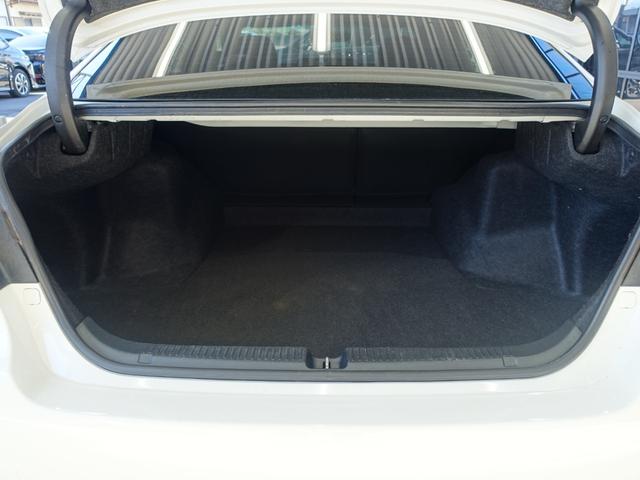 マークＸ ２５０Ｇ　新品タナベ車高調・新品１９ＡＷ・新品タイヤ・新品Ｇ’ｓバンパー・ＡＬＰＩＮＥ８インチナビ・ブルートゥース・フルセグＴＶ・バックカメラ・ビルトインＥＴＣ・パワーシート・ドアバイザー・純正アイラインヘッド（62枚目）