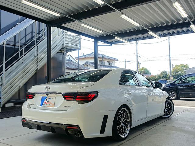 マークＸ ２５０Ｇ　リラックスセレクション　新品タナベ車高調・新品１９インチアルミホイール・新品タイヤ・新品Ｇｓバンパー・新品シートカバー・新品アイラインヘッド・新品スモークテール・シーケンシャルウィンカー・純正ナビ・ＴＶ・パワーシート・ＥＴＣ（8枚目）