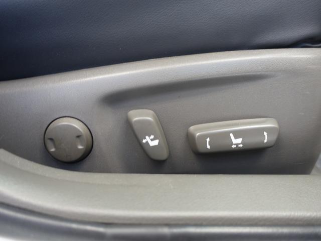 マークＸ ２５０Ｇ　リラックスセレクション　新品タナベ車高調・新品１９インチアルミホイール・新品タイヤ・新品Ｇｓバンパー・新品シートカバー・新品アイラインヘッド・新品スモークテール・シーケンシャルウィンカー・純正ナビ・ＴＶ・パワーシート・ＥＴＣ（35枚目）